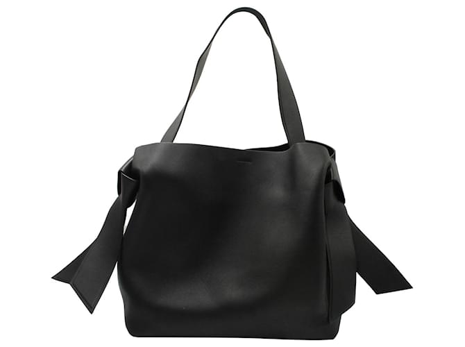 Acne Studios Musubi Midi Shoulder Bag in Black Leather  ref.1319740