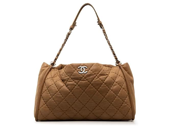 Chanel Quilted Leather Chain Tote Bag  ref.1319776