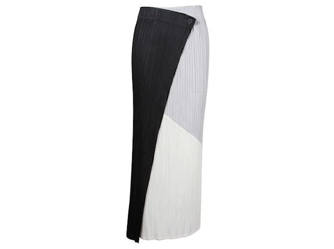 Pleats Please cream, Grey & Black Long Pleated Skirt Polyester  ref.1319904