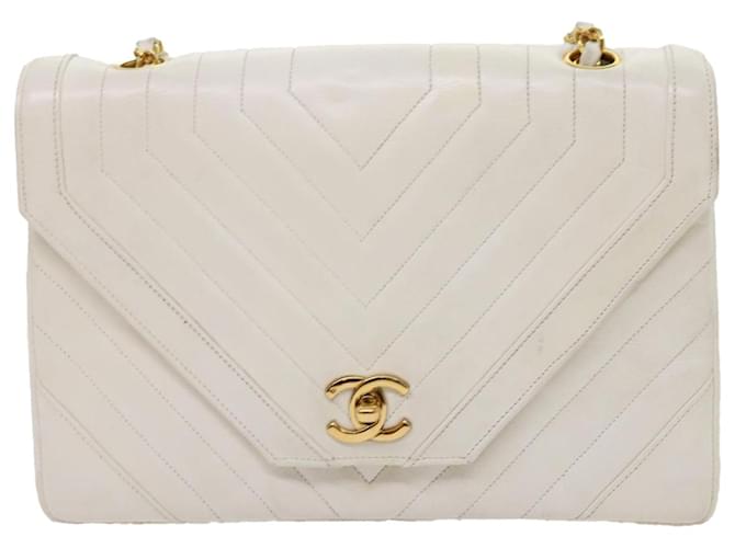 Chanel Timeless/classique White Leather  ref.1319964