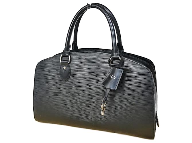 Louis Vuitton Pont Neuf Black Leather  ref.1320018