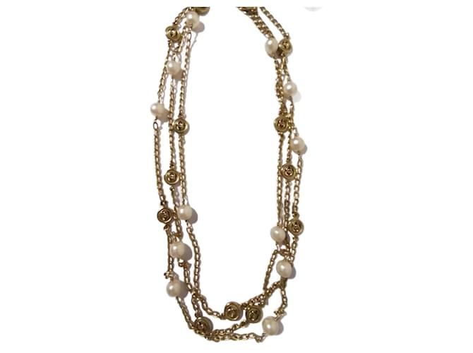 Chanel Pearl necklace Gold hardware Gold-plated  ref.1321558