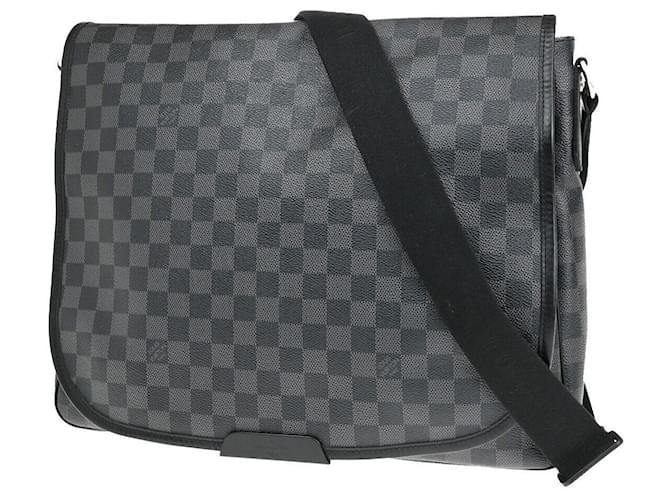 Louis Vuitton Daniel MM Black Cloth  ref.1322208