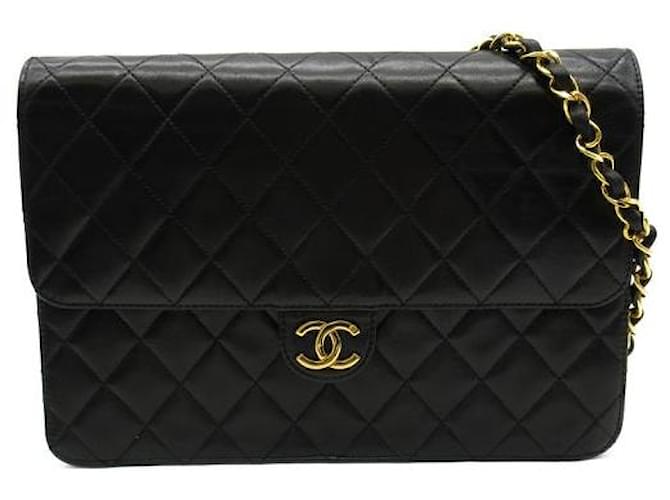 Chanel Bolsa de couro acolchoado com aba única  ref.1323727