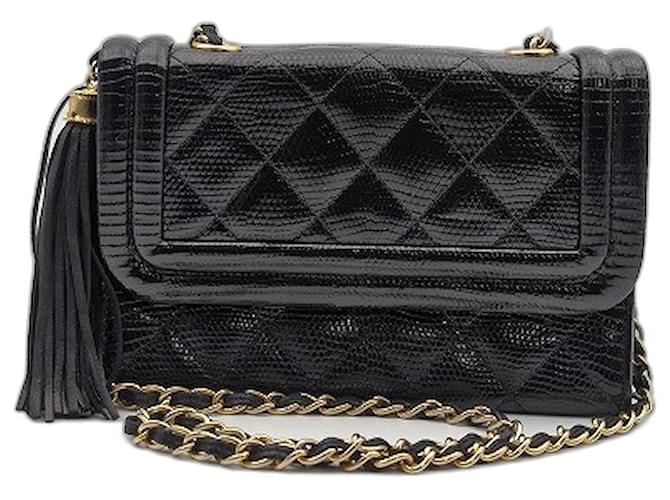 Bolsa de ombro de couro de lagarto com franjas Matelassê Chanel Preto Couros exóticos  ref.1323793