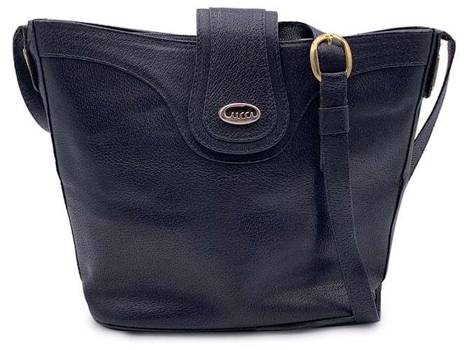 Gucci Vintage Black Leather Bucket Shoulder Bag  ref.1324337