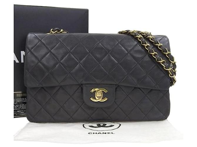 Chanel Kleine klassische gefütterte Überschlagtasche A01112 Leder  ref.1324349
