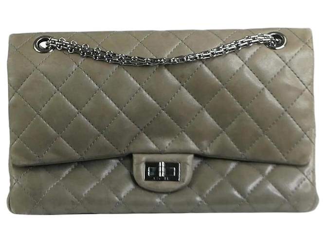 Mademoiselle Chanel Grigio grande 2009 2.55 borsa con patta Pelle  ref.1324744
