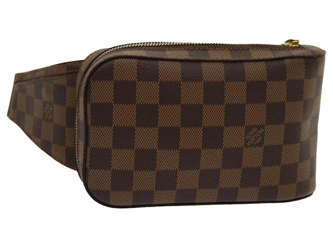 Louis Vuitton Geronimo Brown Cloth  ref.1324805