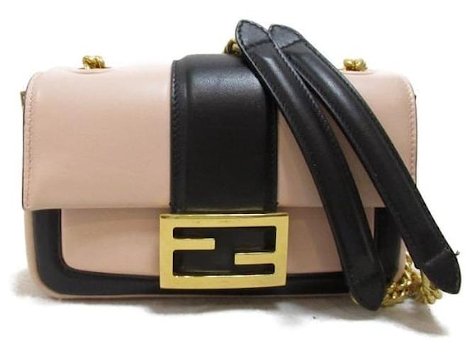 Fendi Mini Baguette Kettenhandtasche aus Leder in gutem Zustand  ref.1325936