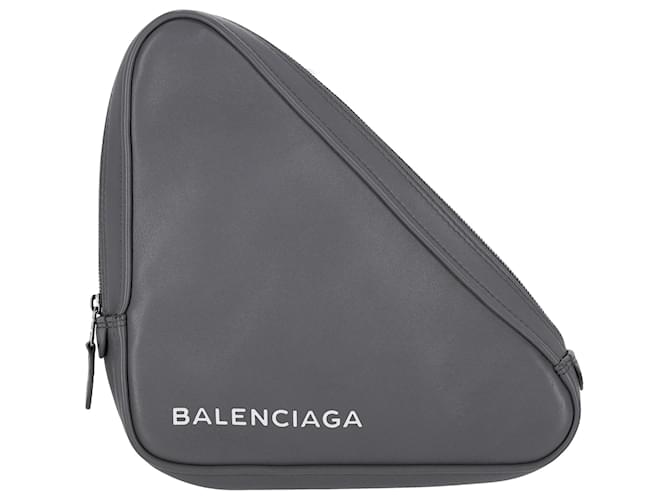 Balenciaga Triangle Clutch in Black Leather  ref.1326883
