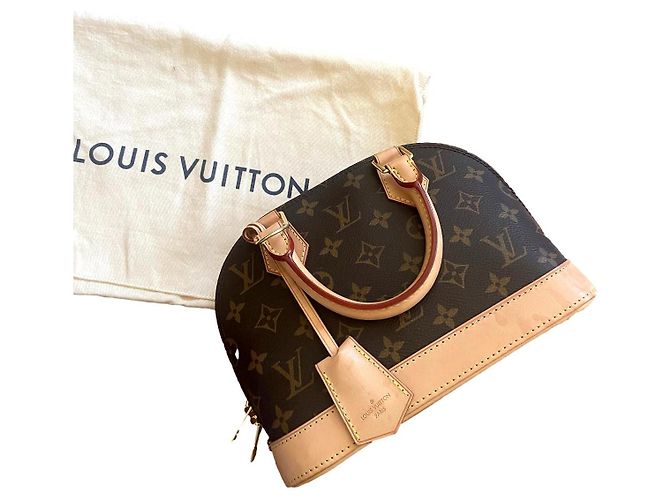 Louis Vuitton Alma BB Beige
