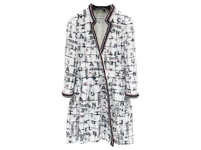 Chanel Manteau en tweed à logo printemps 2020 Multicolore  ref.1329595