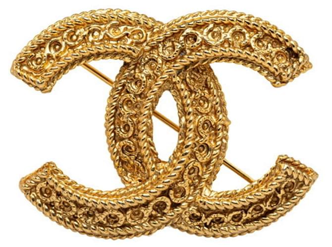 Timeless Chanel CC Dourado Banhado a ouro  ref.1329813