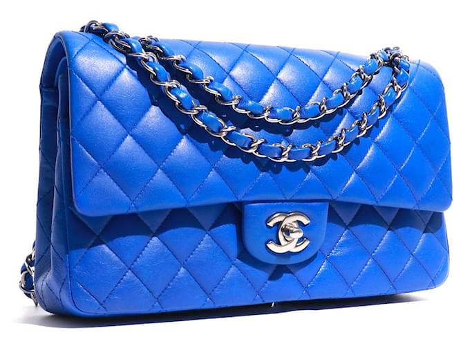 CHANEL  Handbags T.  leather Blue  ref.1329930
