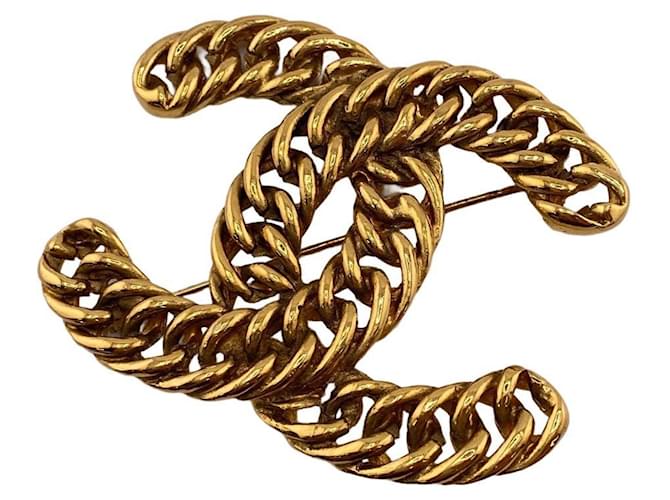 Timeless Chanel Logo CC Dourado Banhado a ouro  ref.1330117