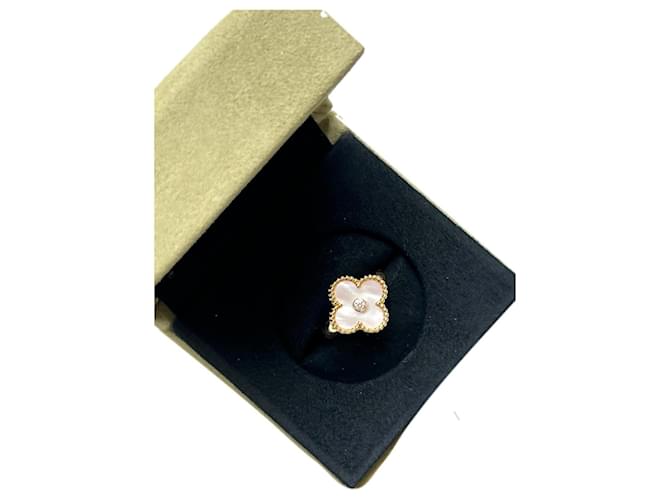 Anel Vintage Alhambra Van Cleef & Arpels 52 Dourado Diamante  ref.1330578