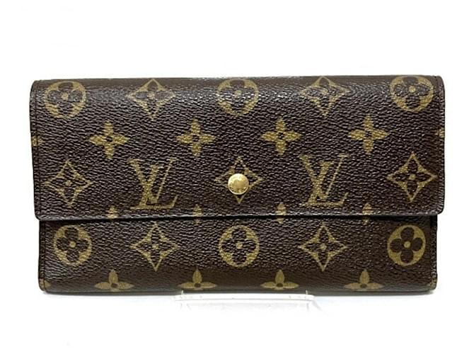 Louis Vuitton International Brown Cloth  ref.1331173