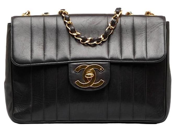 Chanel Black Leather  ref.1331423