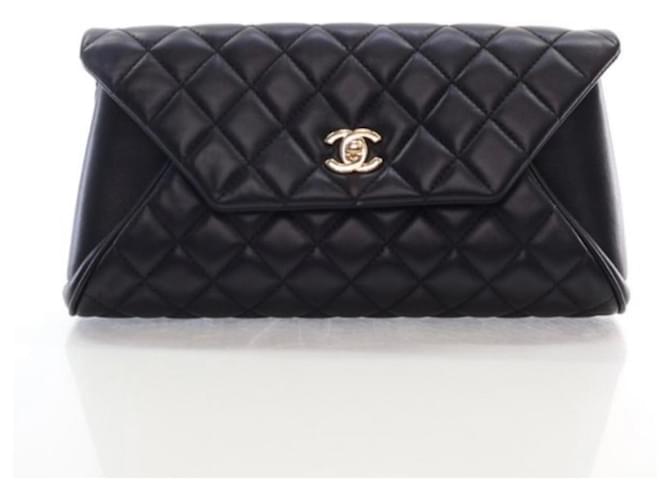 Chanel Clutch bags Black Leather  ref.1331454