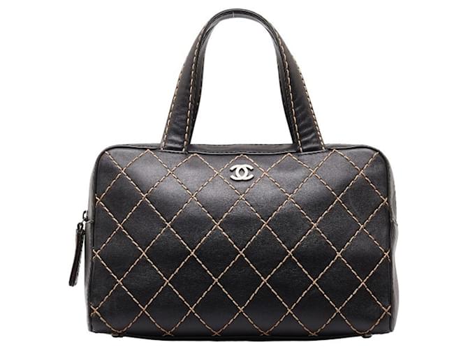 Timeless Chanel Bege Couro  ref.1331858