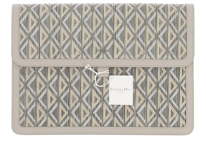 Christian Dior Dior Homme bags T.  Leather Beige  ref.1332173