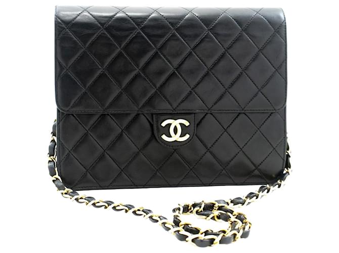 Chanel Black small vintage 1997 gold hardware flap Leather  ref.1332297