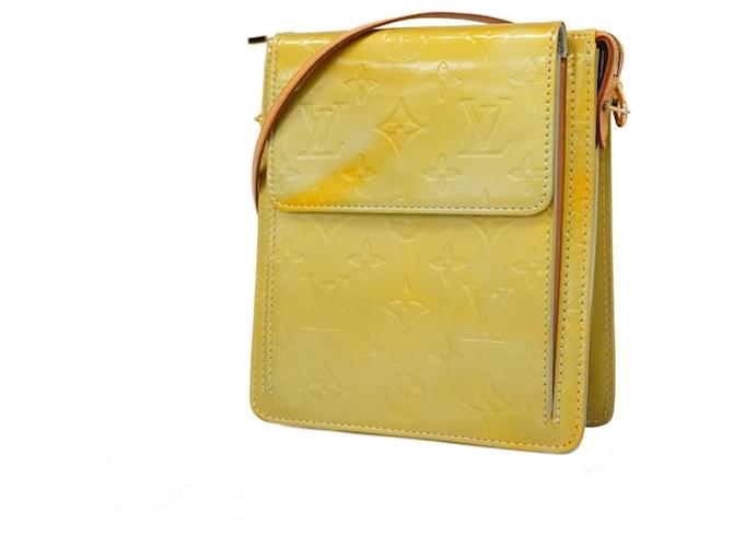 Louis Vuitton Mott Yellow Patent leather  ref.1332417