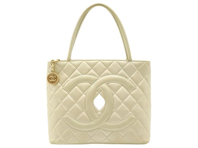 Timeless Chanel COCO Mark Golden Leather  ref.1332560