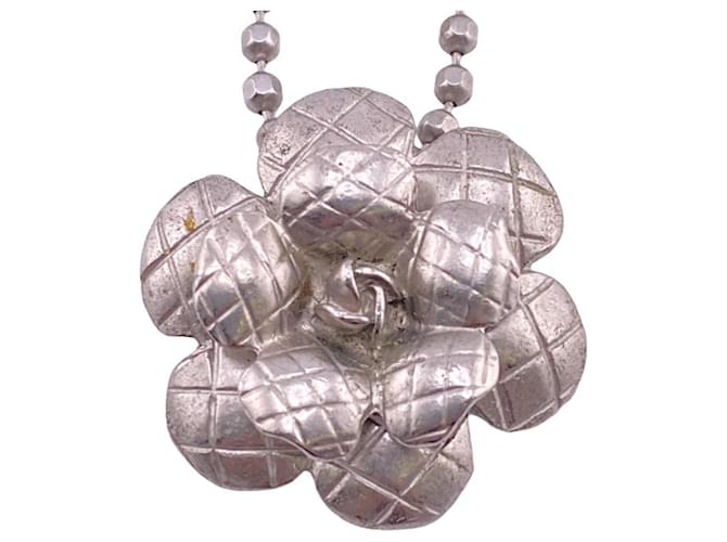 Chanel Camellia Plata Chapado en oro  ref.1332641