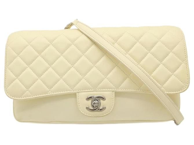 Chanel Timeless/classique Beige Leather  ref.1332647
