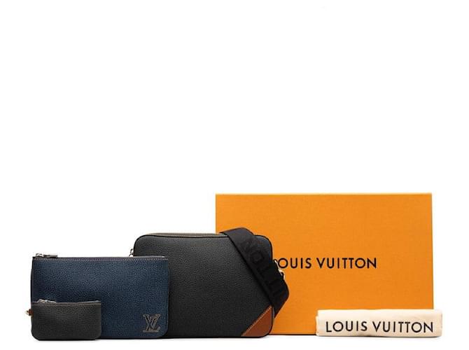 Louis Vuitton Trio Messenger Leather Crossbody Bag M21544 in excellent condition  ref.1333039