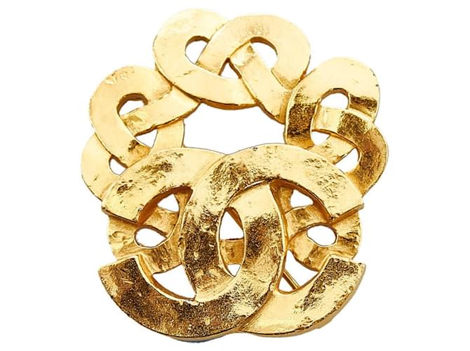 Chanel Dourado Metal  ref.1333091