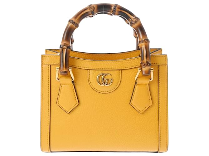 Gucci Diana Yellow Leather  ref.1333825
