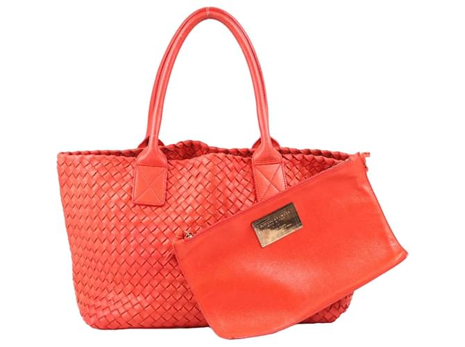 Bottega Veneta Intrecciato Cabas PM cabas en cuir en rouge  ref.1335336