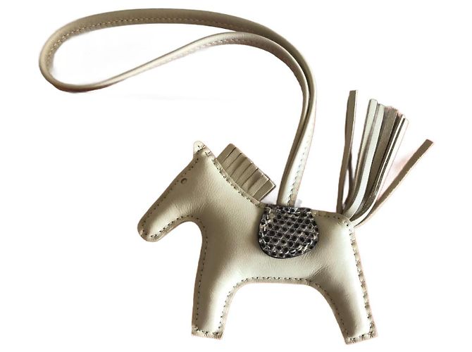 Hermès Rodeo Taschenaccessoire Creme