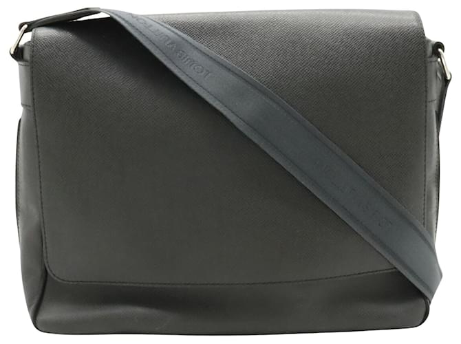 Louis Vuitton Roman Black Leather  ref.1337201