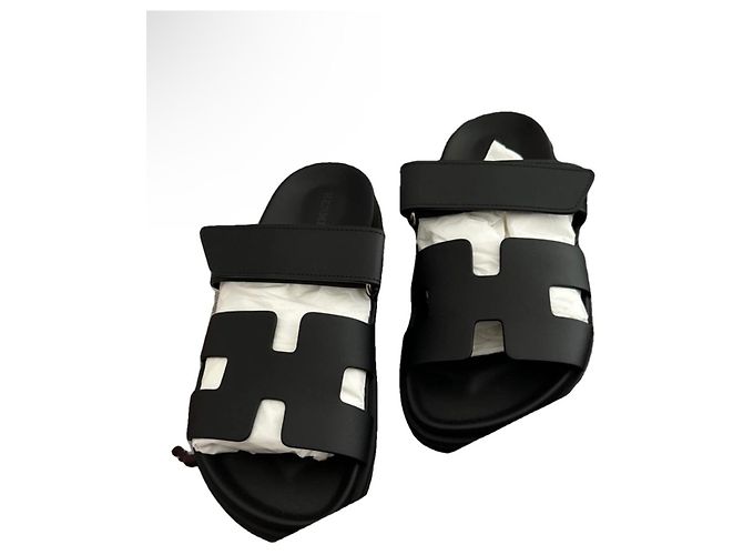 Sandali Hermès Cyprus in pelle nera Nero