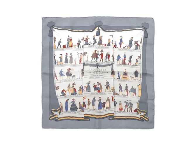 Hermès Sciarpa di seta Hermes "I proverbi sono la saggezza delle nazioni" di Hugo Grygkar Grigio  ref.1339407