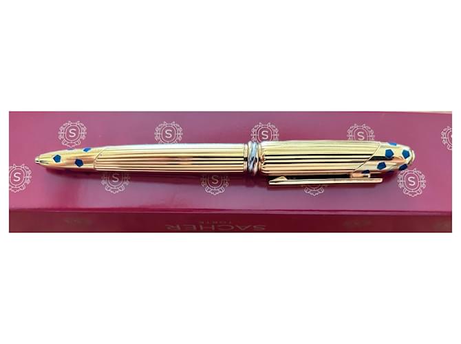 Cartier Panthère ballpoint pen Golden Gold-plated  ref.1340489