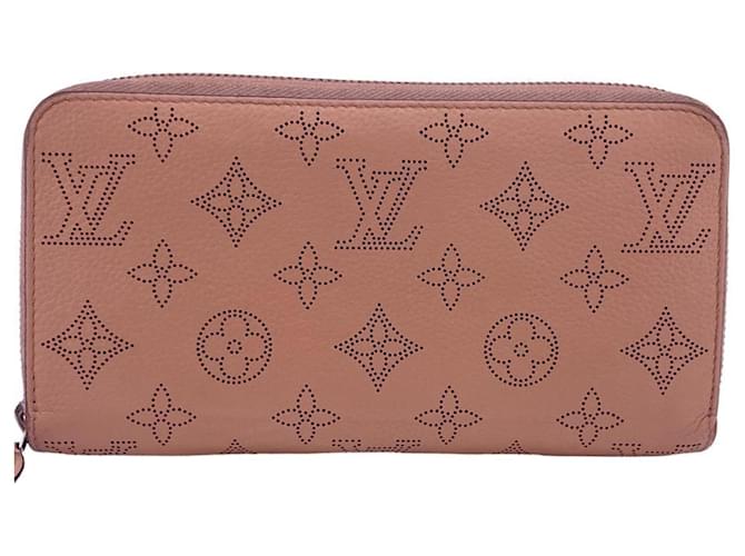 Zippy Louis Vuitton Mahina Pink Leather  ref.1341343