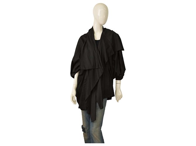 Autre Marque Cardigã Chic & Simple preto com detalhe de renda