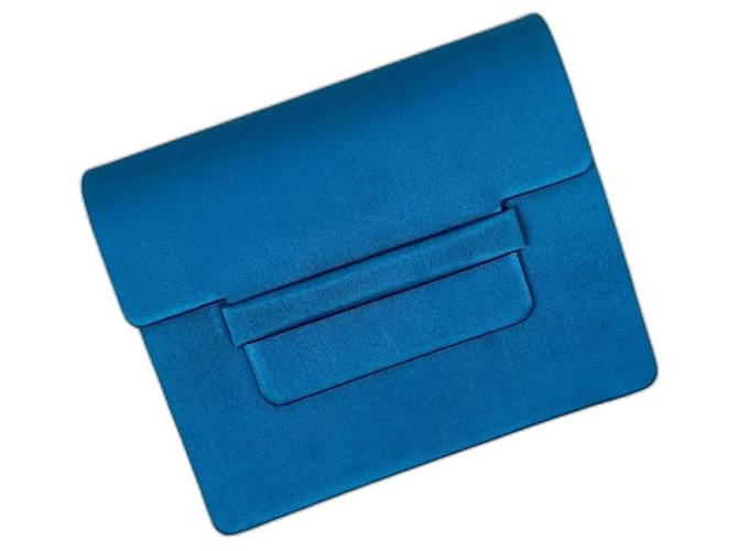 Yves Saint Laurent Pochette YSL bleue pour cérémonie vintage des années 90 Satin  ref.1342637