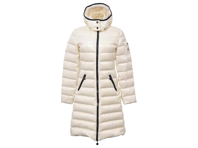 Moncler Doudoune Moka en Nylon Blanc  ref.1343836