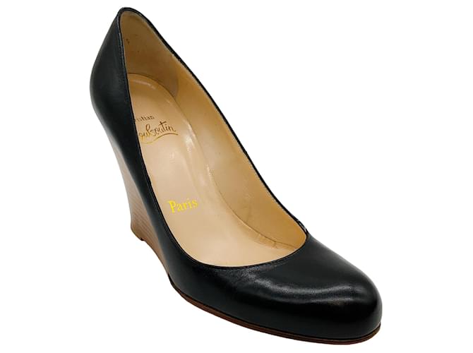 Autre Marque Christian Louboutin Cunhas redondas de couro preto  ref.1344526