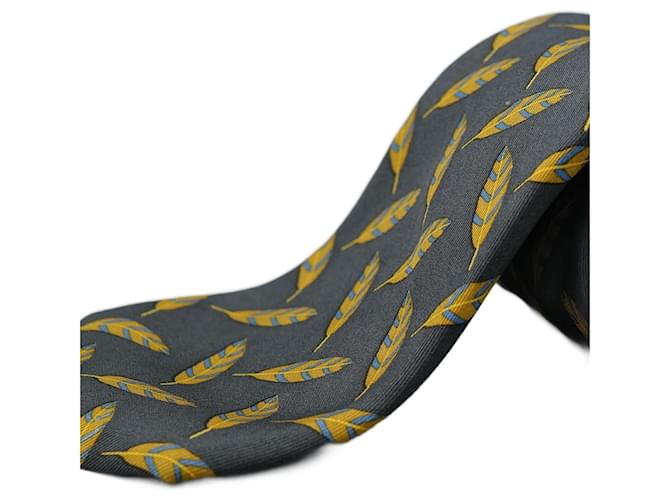 Hermès Schwarzer Korb mit gelben Federn Seide  ref.1345561