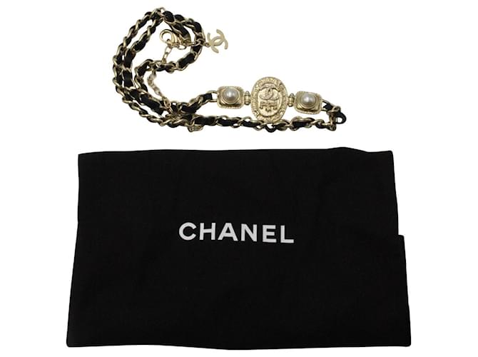 Chanel Pearl and Medallion Chain Belt in Gold Metal Golden  ref.1342959