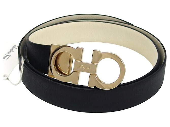 Salvatore Ferragamo Gancini Negro Cuero  ref.1346466