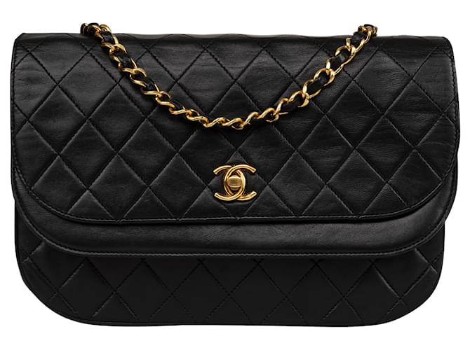 Pelle di agnello trapuntata Chanel 24Borsa con patta foderata a mezzaluna K Gold Nero Tela  ref.1346721