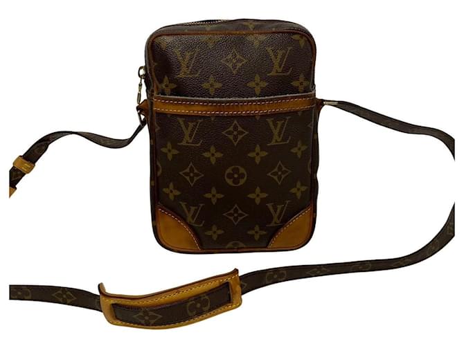 Bolso de hombro de lona Louis Vuitton Danube M45266 en buen estado Lienzo  ref.1347103